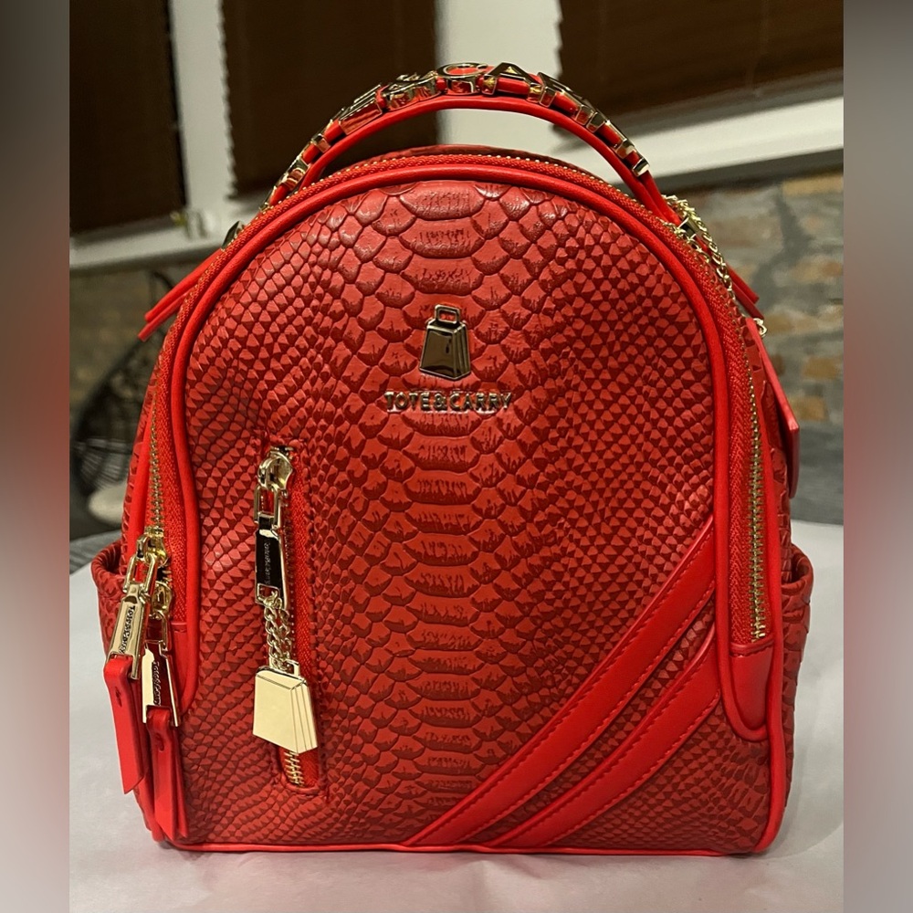 TOTE & CARRY RED FAUX SNAKESKIN SMALL BFF BACKPACK RARE